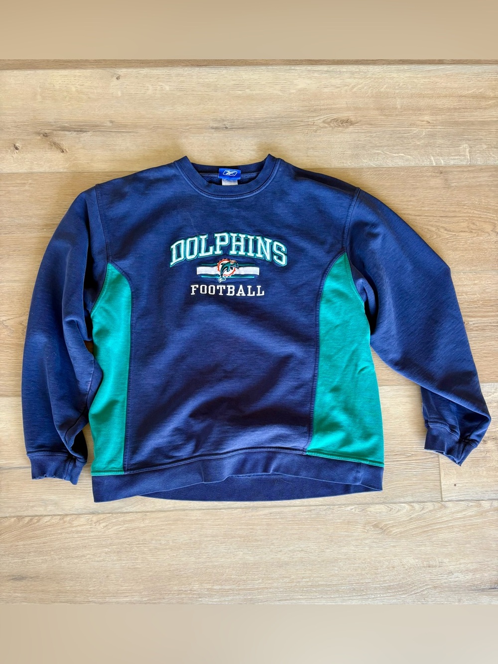 vintage 90s reebok crewneck sweatshirt. size large, Miami Dolphins 🐬 nfl